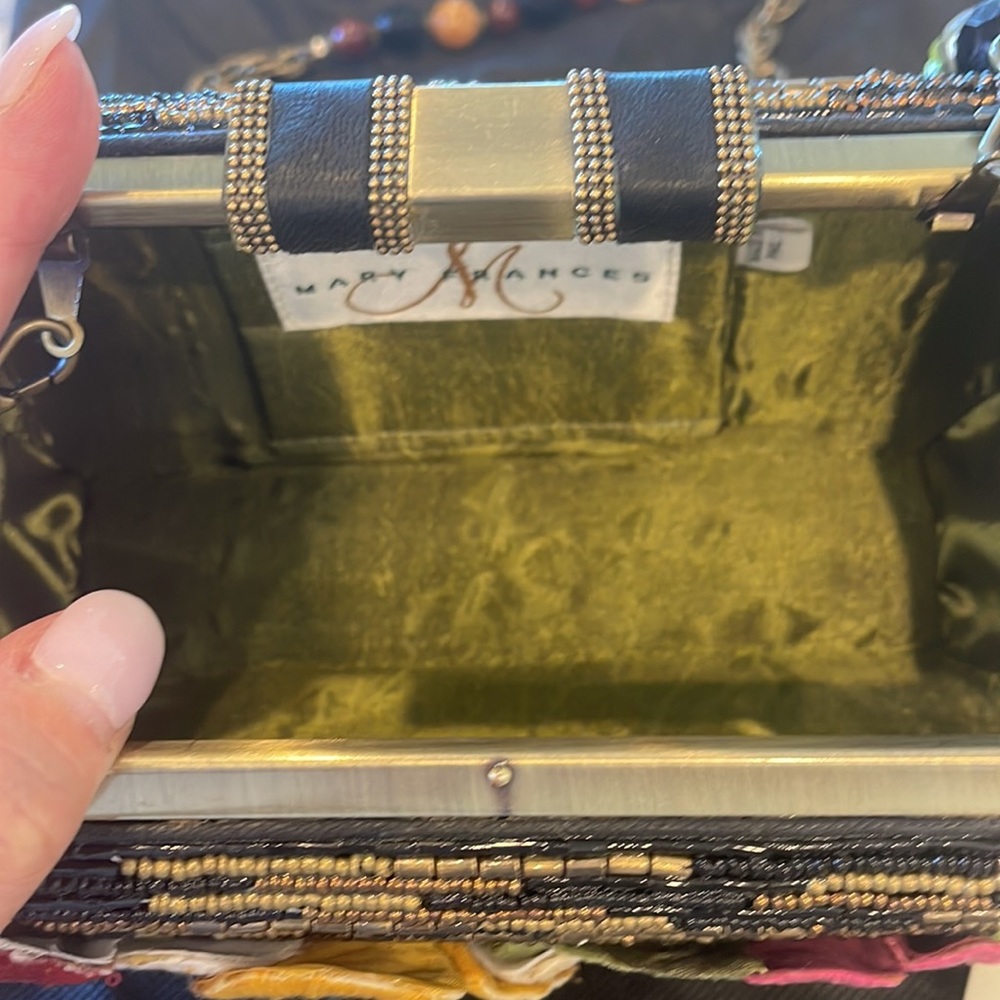 Mary Frances floral beaded handbag - Picture 4 of 7